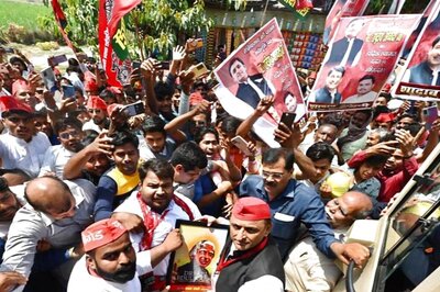 Akhilesh, CM Adityanath, Cong Pay Tribute to Mulayam Singh Yadav on Death Anniversary