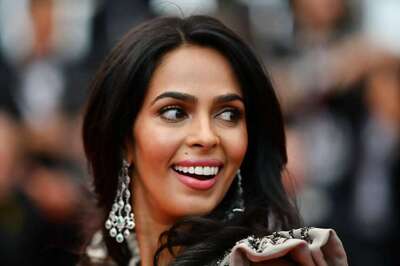 Mallika Sherawat Reveals a Producer Once Asked Her to Fry Eggs on Her Belly to Portray 'Hotness'