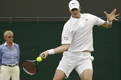  Isner upset by Falla in 1st round at Wimbledon