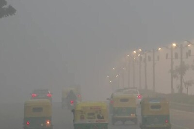 Fog Alert: Delhi Flight Ops Not Affected, Say Officials; SpiceJet Facing Massive Congestion in Capital