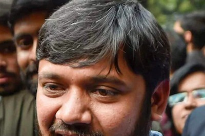 Youth Tries to Throw Chemical at Kanhaiya Kumar at UPCC Office; Caught by Party Workers