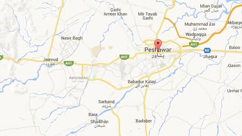 15 killed in Peshawar bus explosion in Pakistan