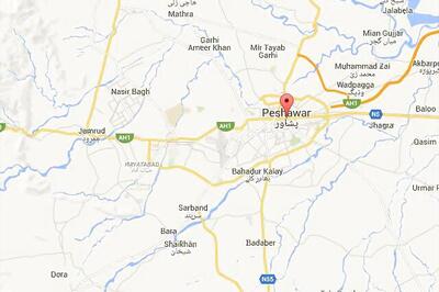 15 killed in Peshawar bus explosion in Pakistan