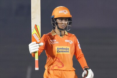 WPL 2023: Harleen Deol, Sophia Dunkley Fifties Power Gujarat Giants to 201/7 Against Royal Challengers Bangalore