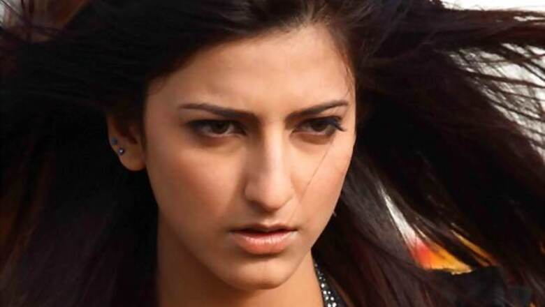 Race Gurram: Shruti Haasan sings 'Down Down Duppa' for the film