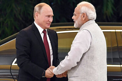 PM Modi Speaks to Russian President Vladimir Putin over Phone, Discuss Regional Global Issues