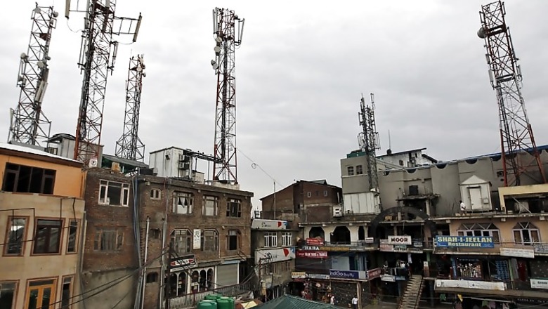 Eight arrested in connection with Kashmir mobile tower attacks