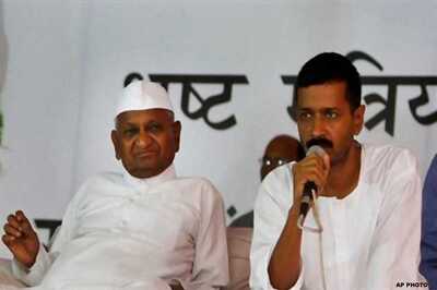 Kejriwal should contest polls against Sibal: Anna