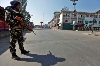 J&K Cop attacked in Jammu, His AK-47 snatched