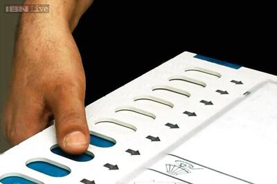 Maharashtra: Repoll ordered at 4 booths in 3 LS seats on April 27