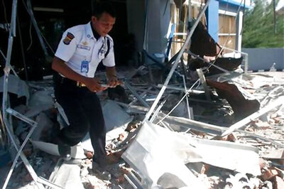 Indonesian quakes blamed for 5 fatal heart attacks