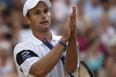 Roddick knocks out Murray, to face Federer in final