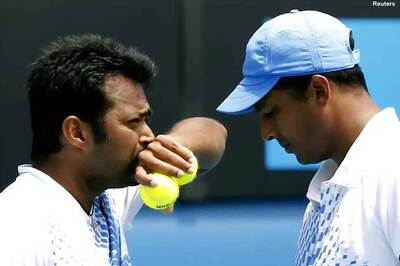 Warring tennis stars face tough test in London