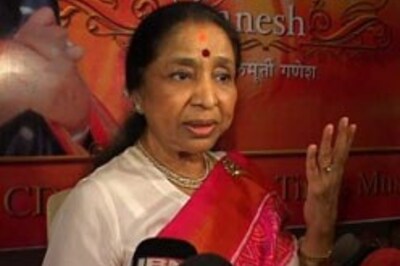 Urmila is like my daughter, says Asha
