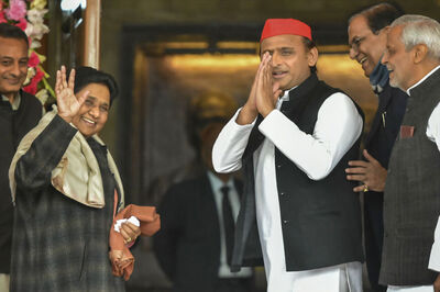 Akhilesh Meets Mayawati After Priyanka Gandhi’s Surprise Visit to Bhim Army Chief