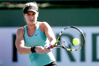 Bouchard beats Venus to reach last eight in Charleston