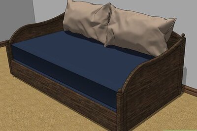 How to Decorate a Daybed
