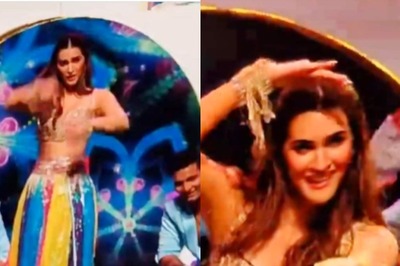 Kriti Sanon Grooves To Madhuri Dixit’s Iconic Song ‘Ek Do Teen’ At IIFA 2024, Video Goes Viral; Watch