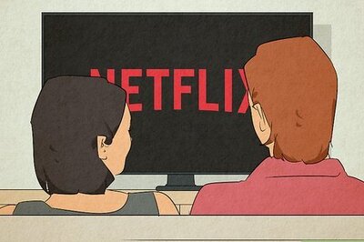 Signs an Aquarius Man is in Love with You, Plus Compatibility Tips