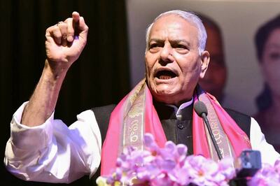 PMO Controlling All Ministerial Decisions, Ministers Sitting Idle, Say Yashwant Sinha and Arun Shourie