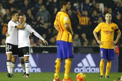 Barcelona winning streak comes to end, held by Valencia
